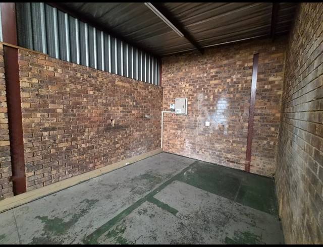 147M² WAREHOUSE TO LET IN WADEVILLE